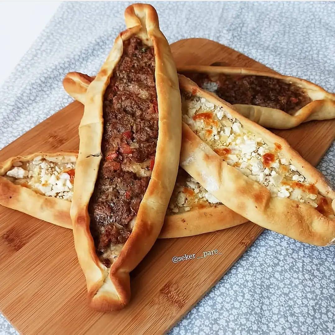Turkish Minced Meat Pide