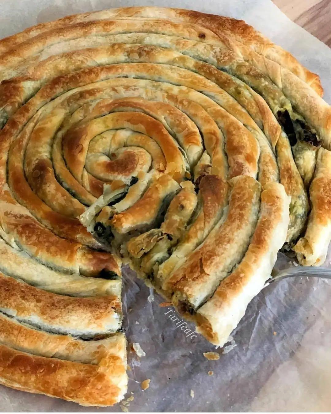 Hand-Rolled Spinach and Meat Börek