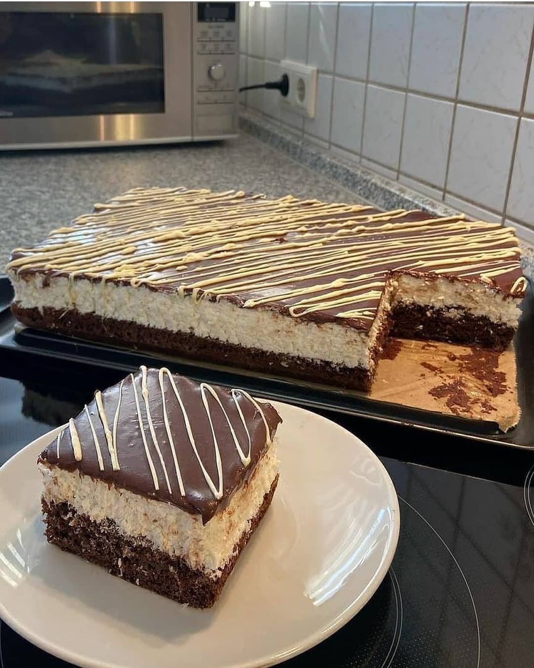Cocostar Cake with Coconut and Chocolate