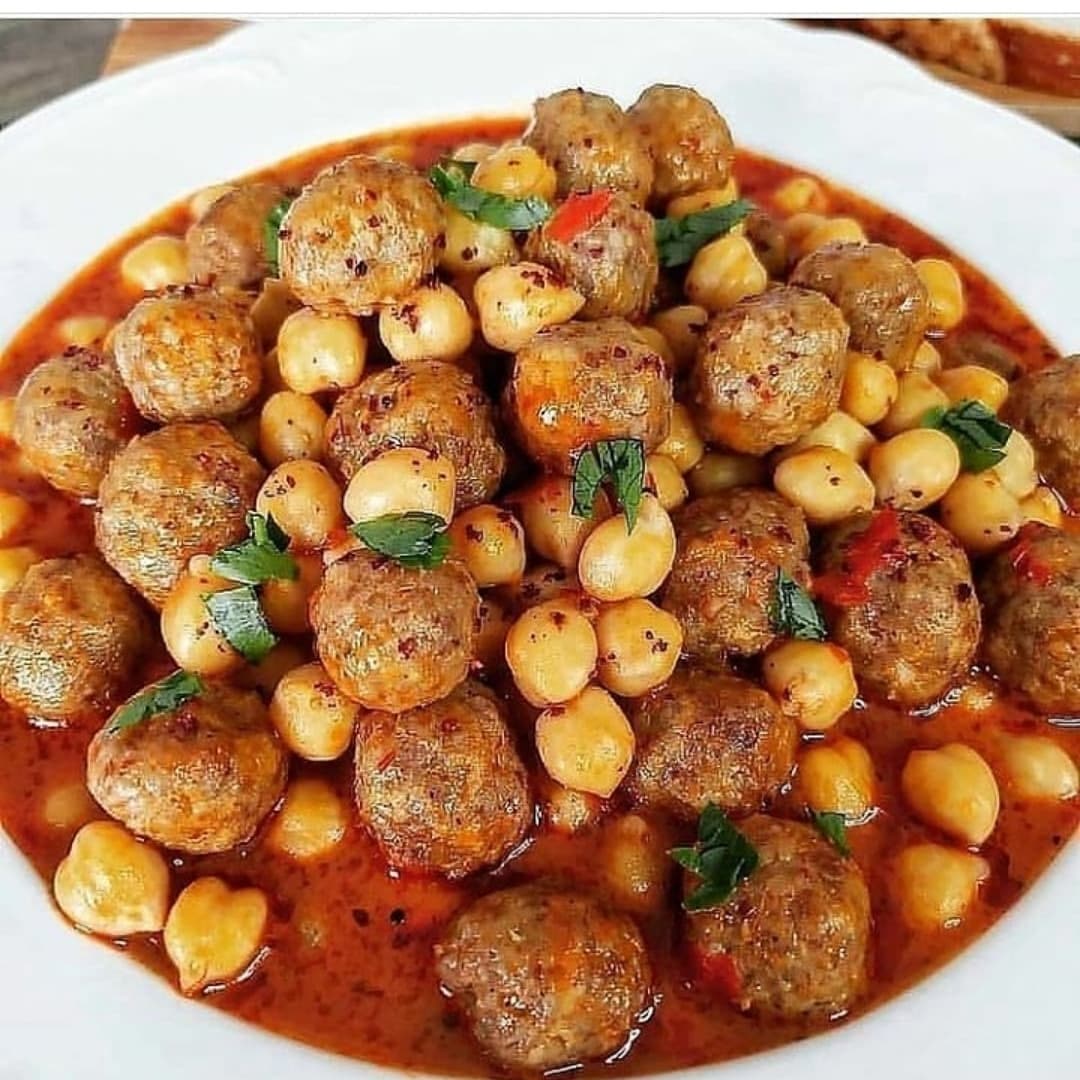 Turkish Chickpea and Meatball Soup
