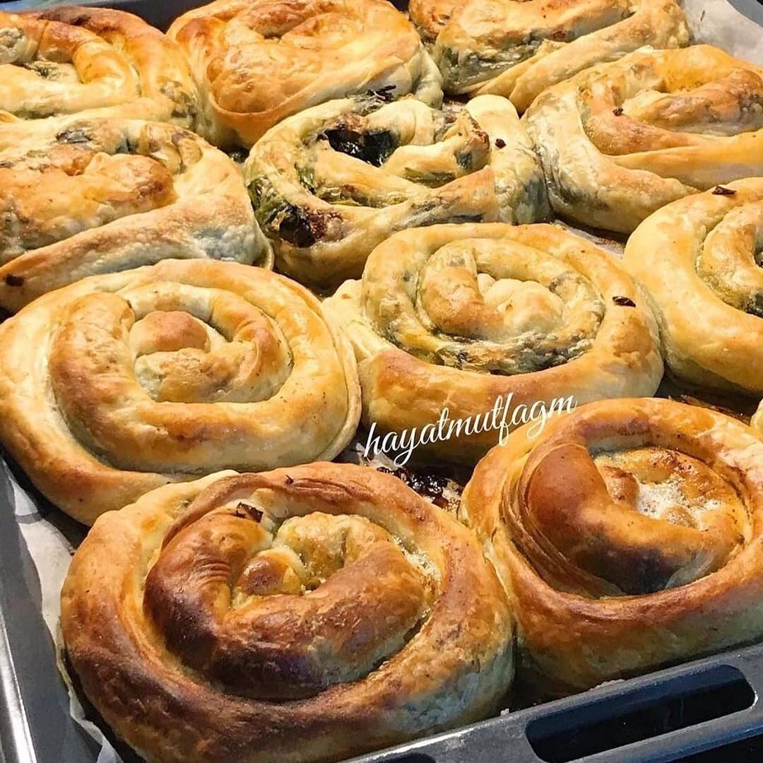 Spinach and Meat Hand-Pulled Borek