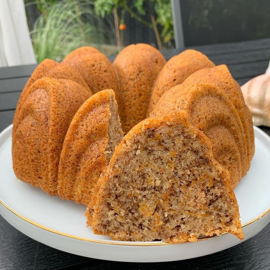 Carrot Walnut Cinnamon Cake
