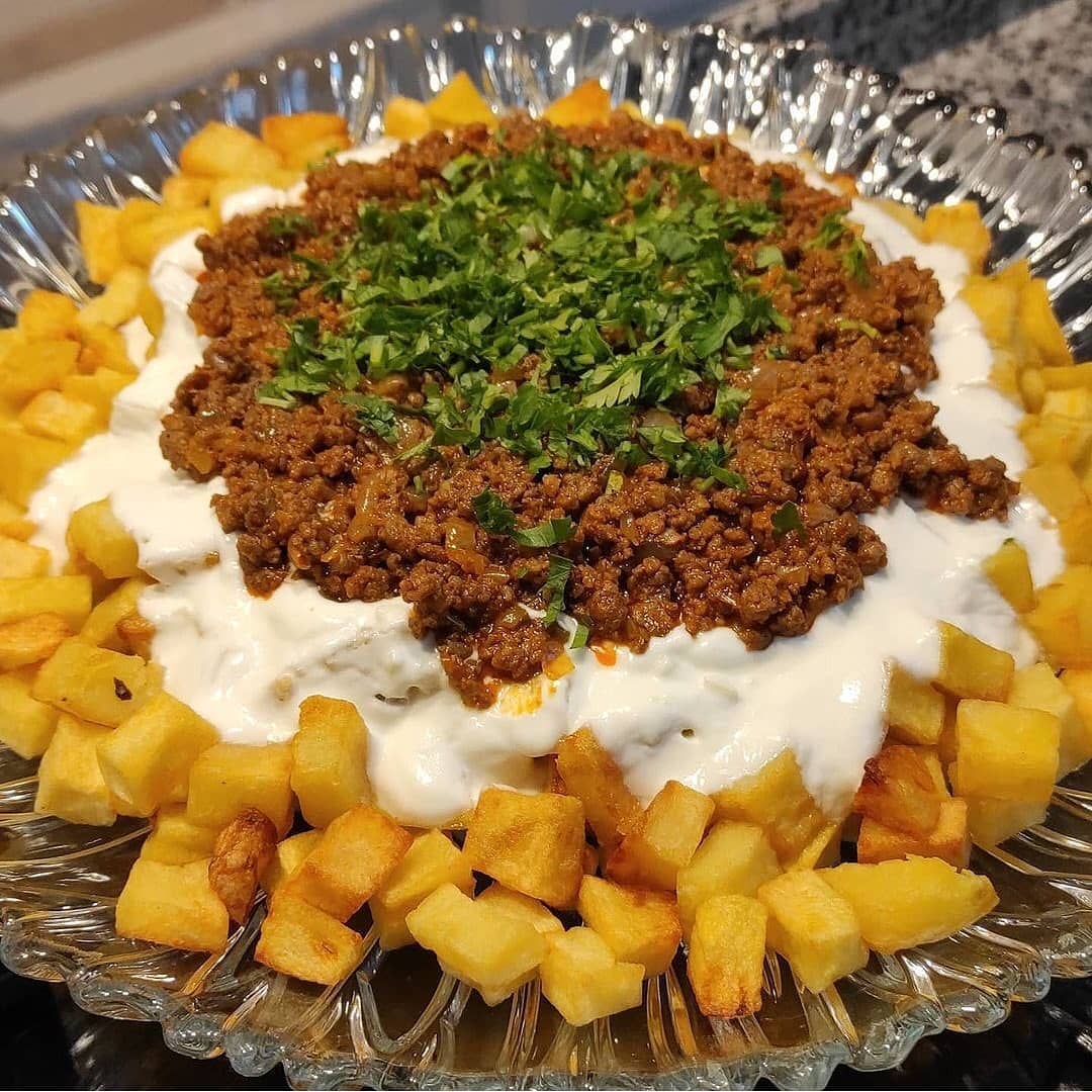 Fried Potato Manti with Yogurt Sauce