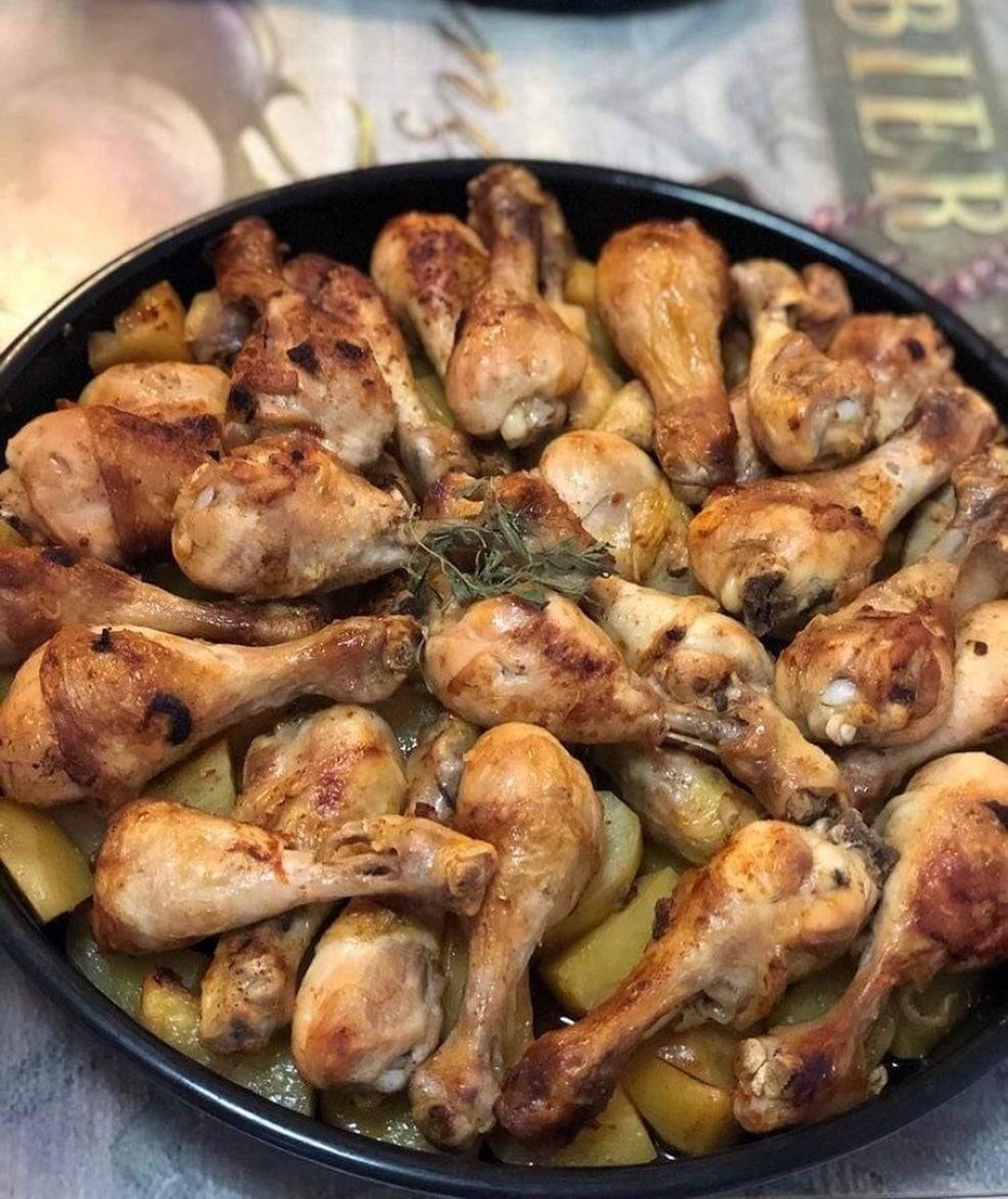 Oven-Baked Chicken Drumsticks with Potatoes