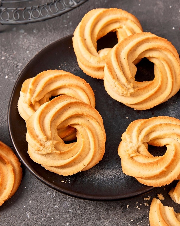 Easy Danish Butter Ring Cookies
