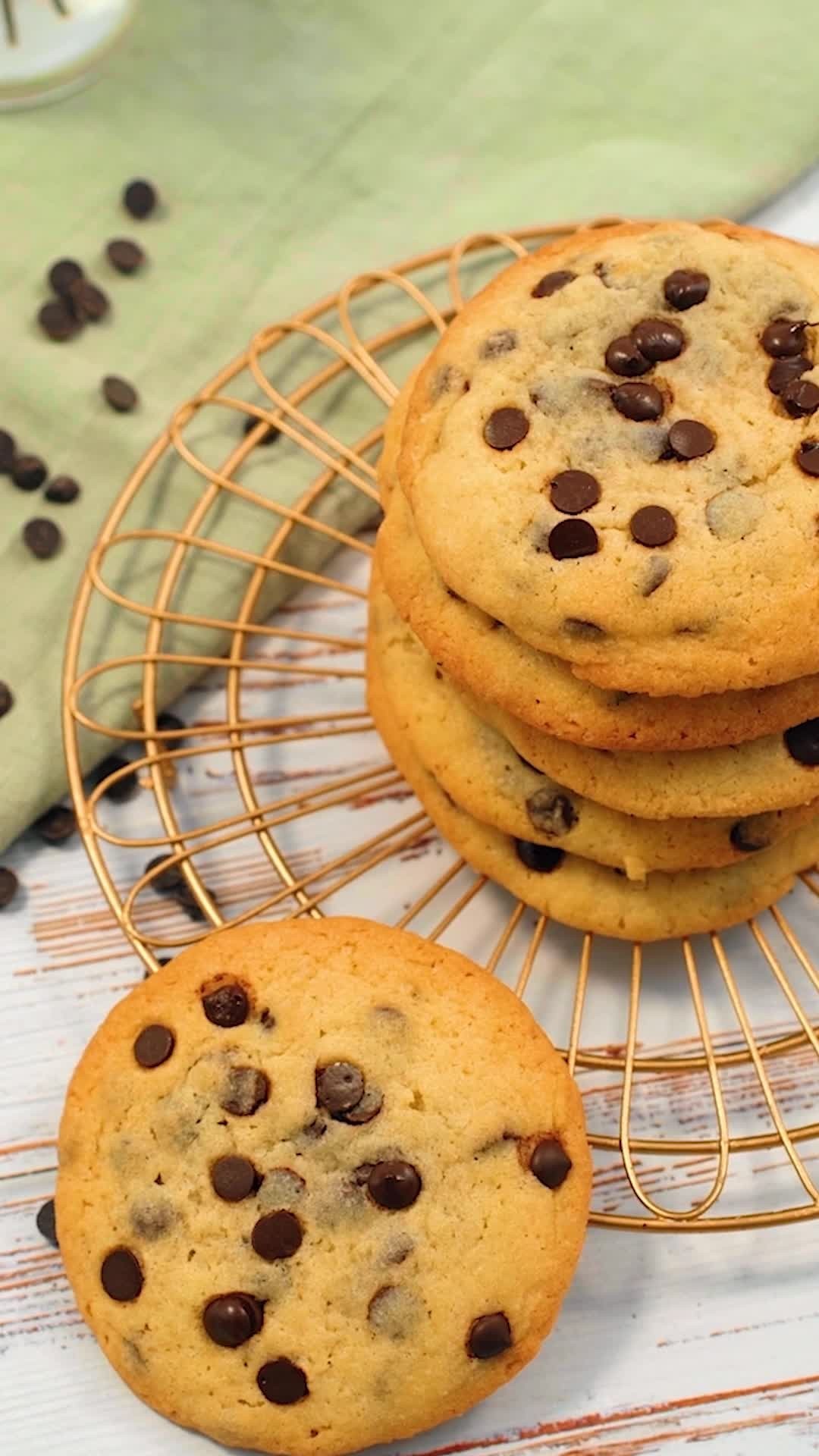 Thick Chewy American Chocolate Chunk Cookies