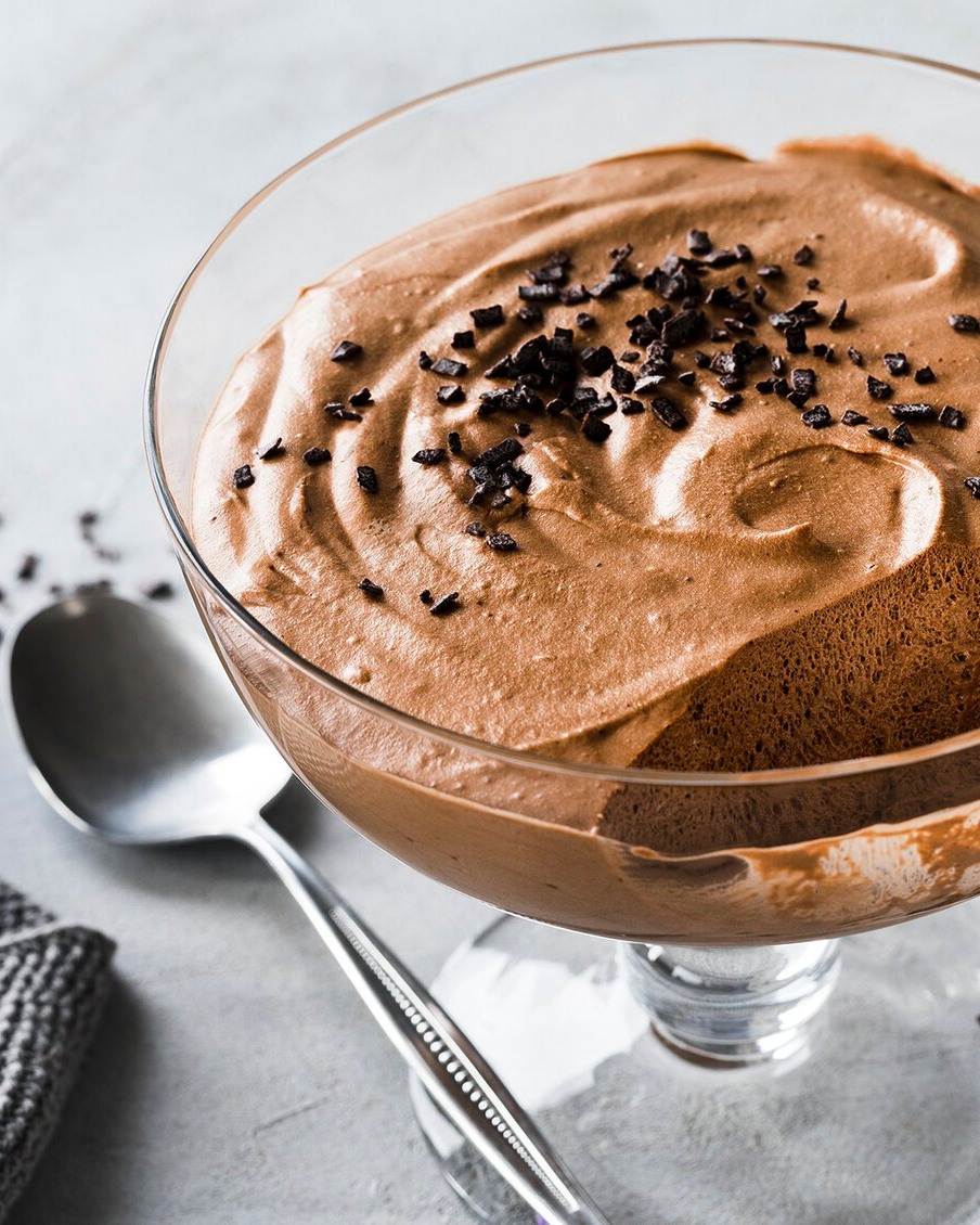 Easy Light Chocolate Mousse Dessert