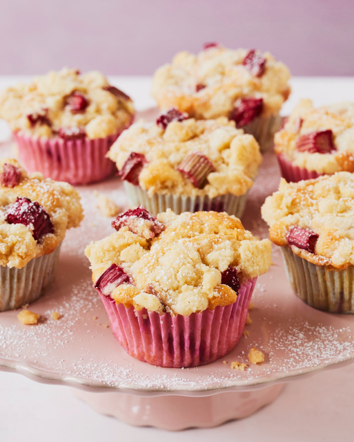 Fluffy Rhubarb Muffins with Crumble Topping