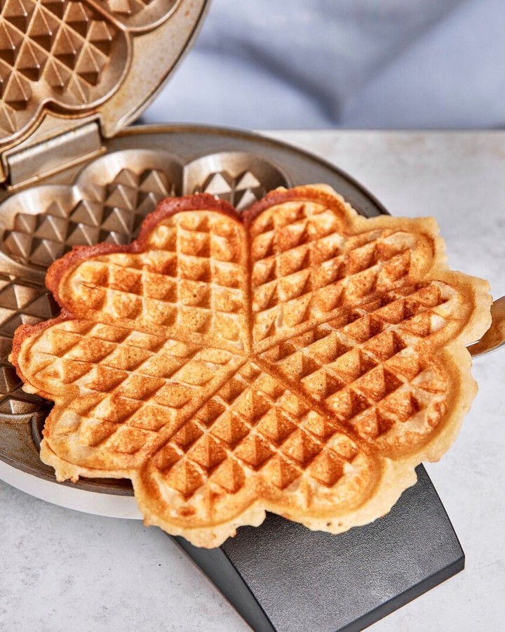 Crispy Sugar Free Apple Waffles