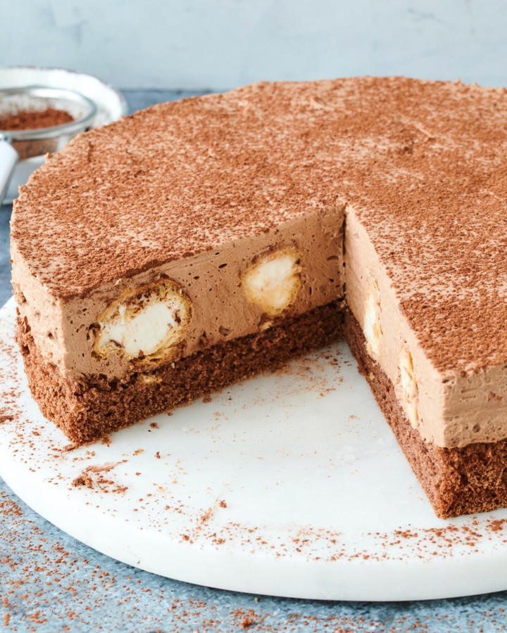 Easy Chocolate Cream Puff Cake