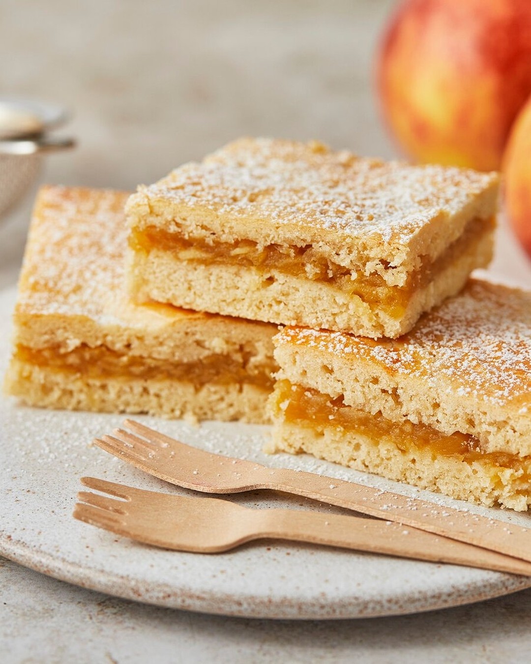 German Apple Vanilla Pudding Squares