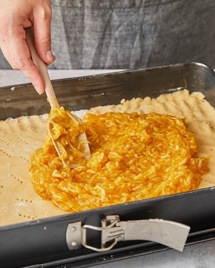 German Apple Vanilla Pudding Squares