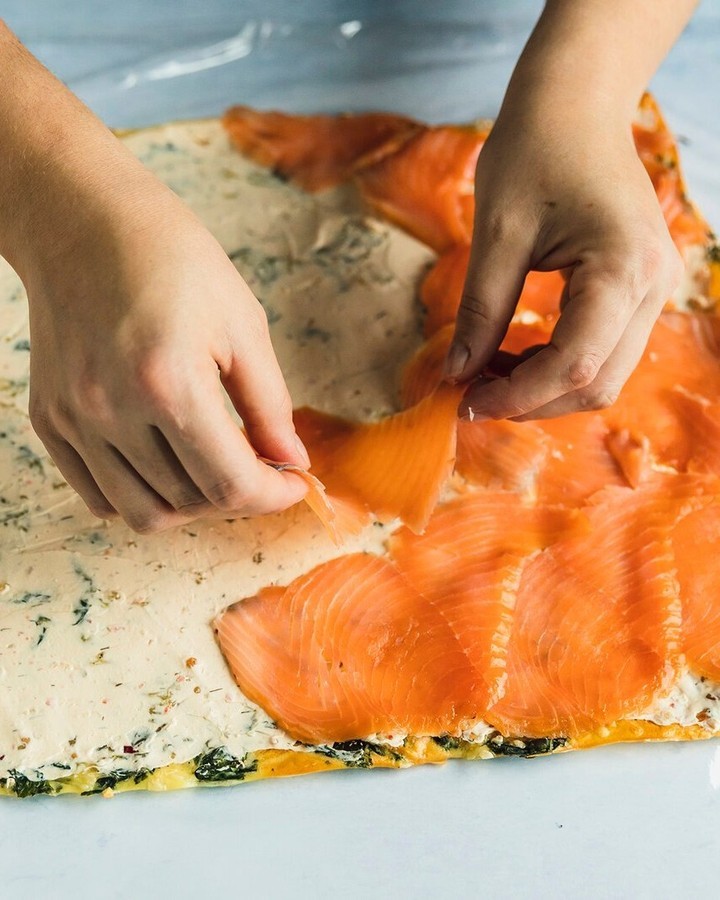 Creamy Smoked Salmon Spinach Roll