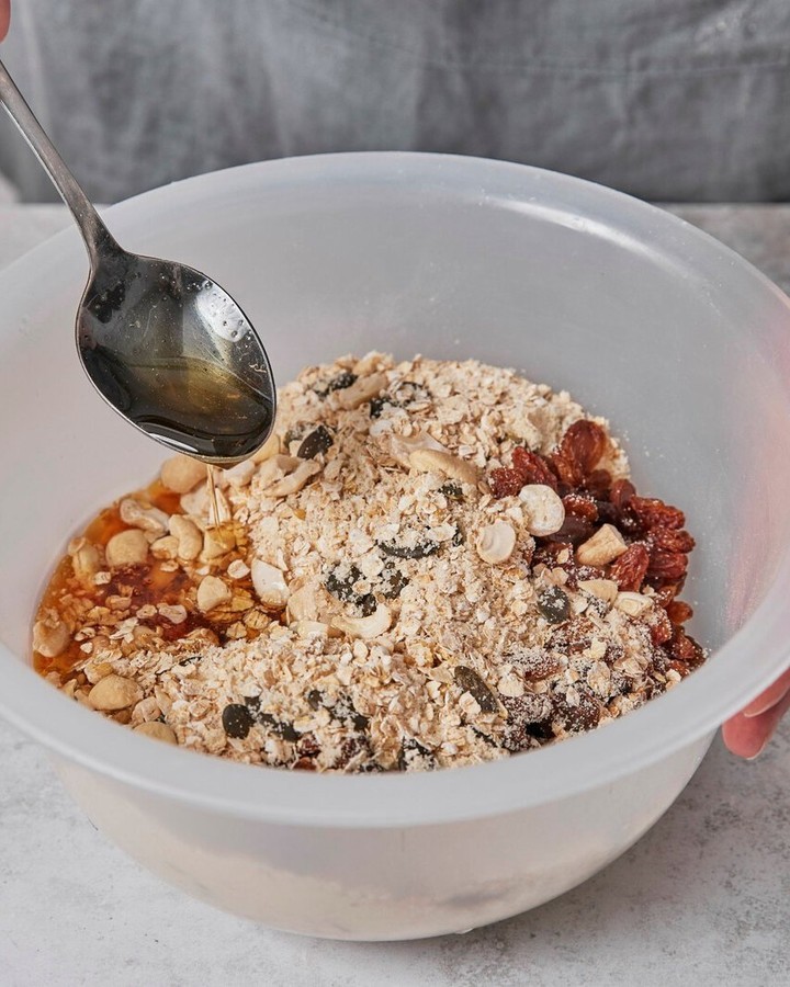Easy Homemade Crunchy Muesli with Nuts and Seeds