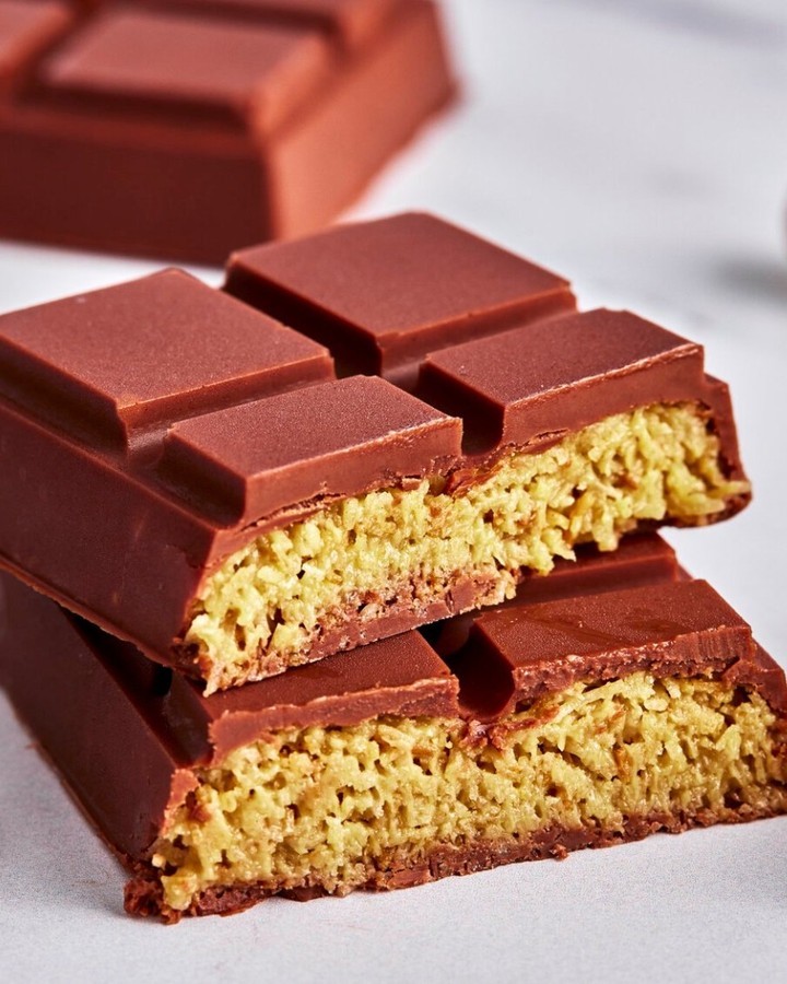 Pistachio Filled Dubai Chocolate Bars