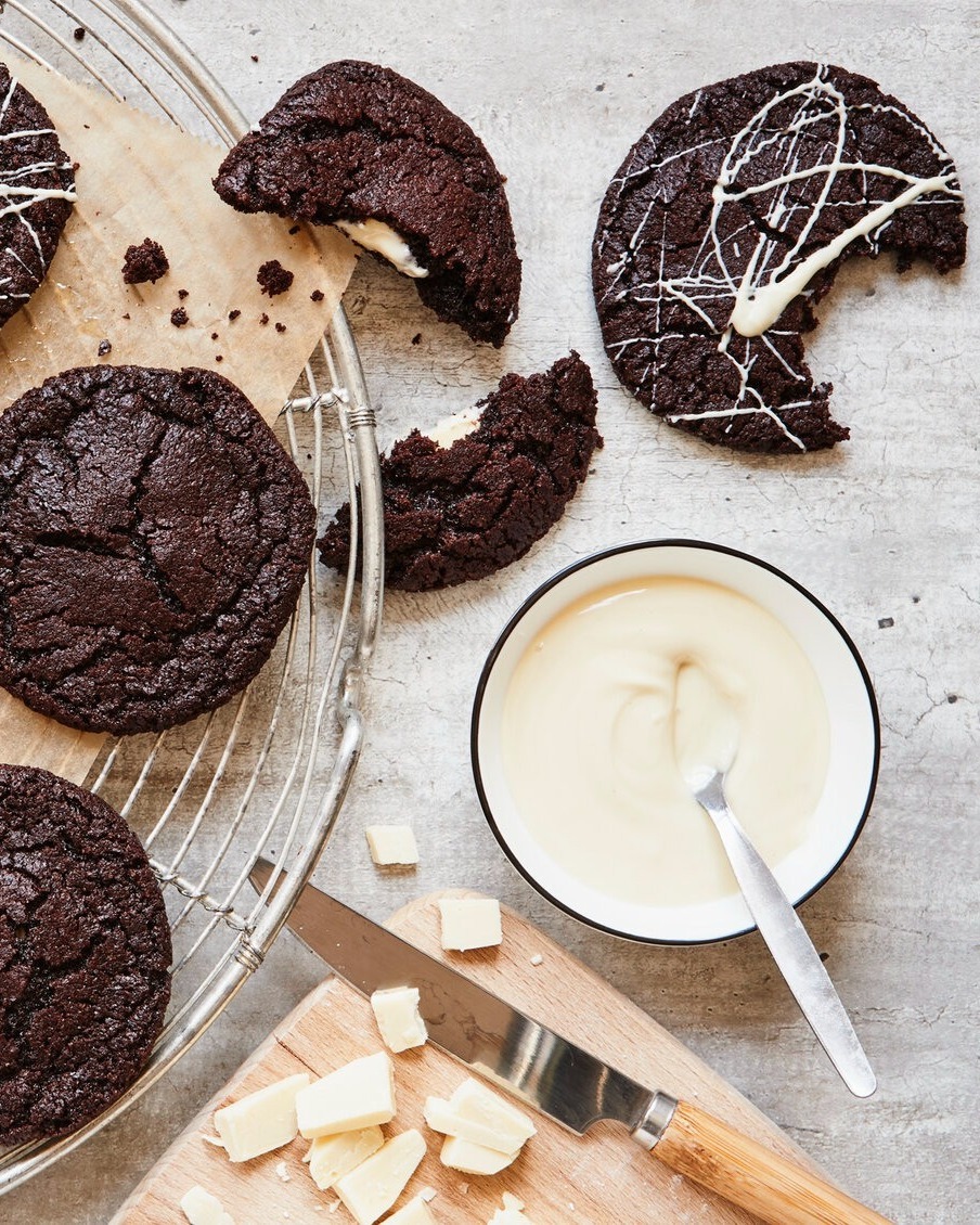 Chocolate Cookies with Molten Chocolate Centers