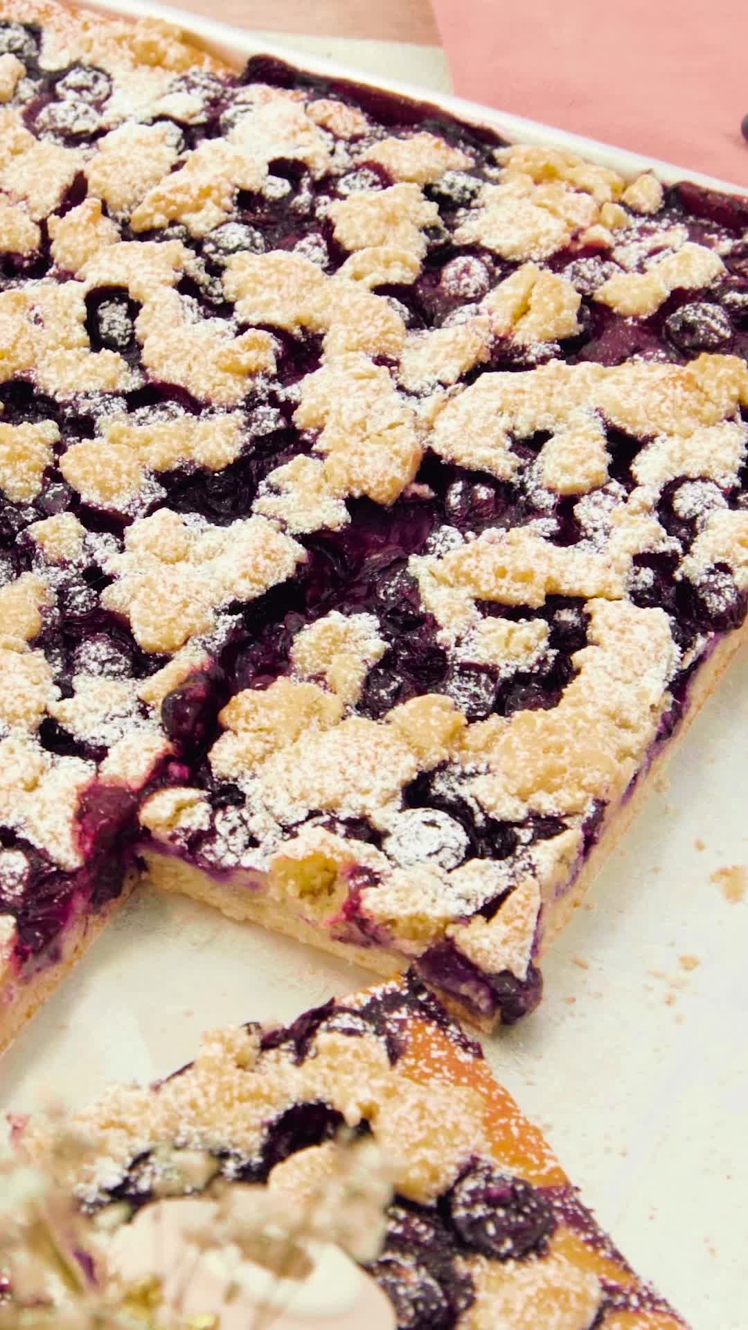 Quick Blueberry Streusel Sheet Cake