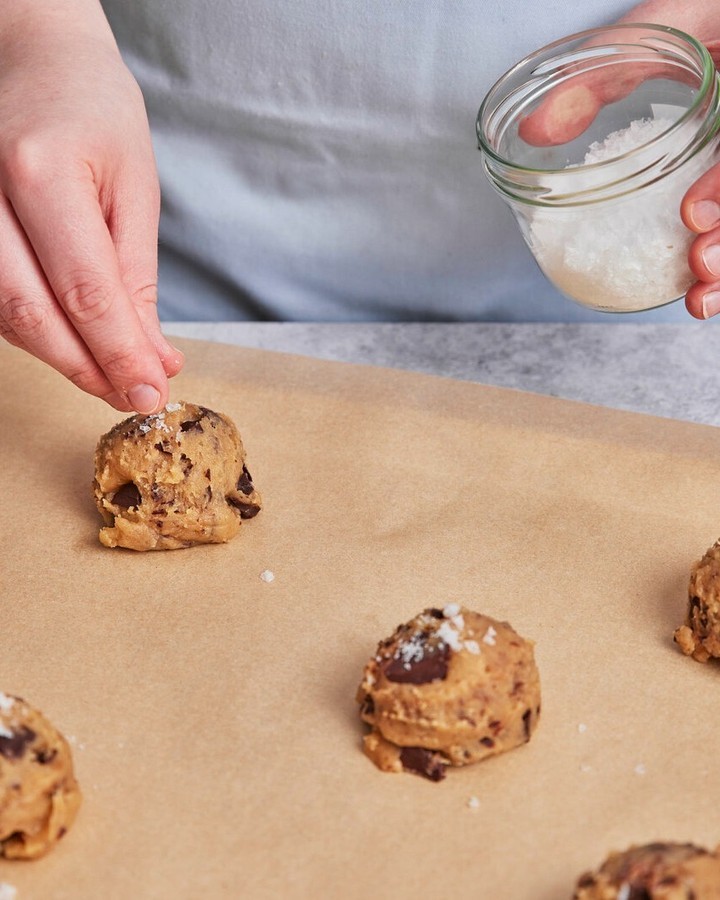 Tahini Chocolate Chip Sesame Cookies