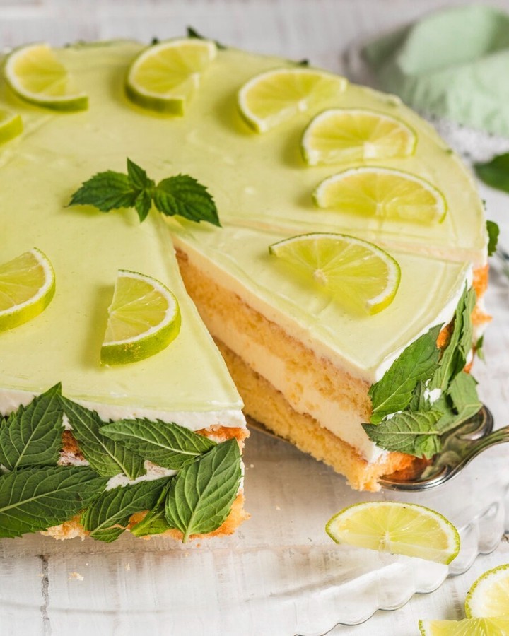 Refreshing Prosecco Elderflower Lime Cake