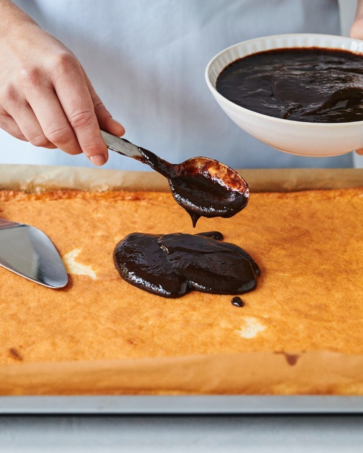 German Plum Puree Sheet Cake