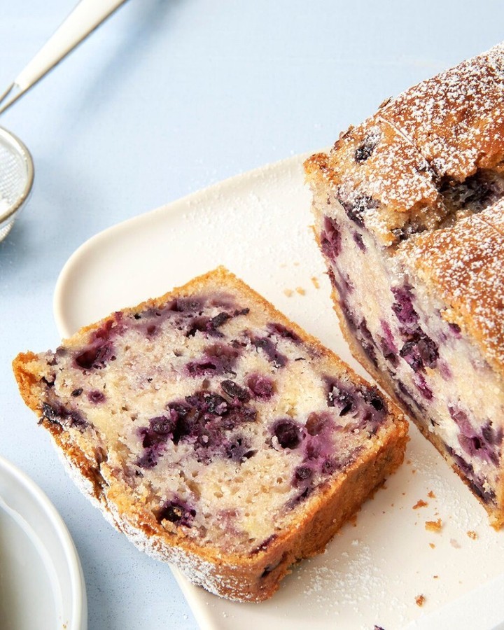 Vegan Blueberry Cake with Vanilla Pudding