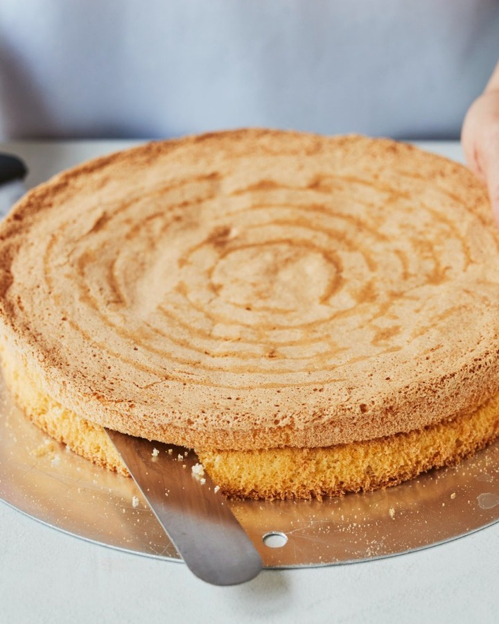 Summer Redcurrant Quark Cake