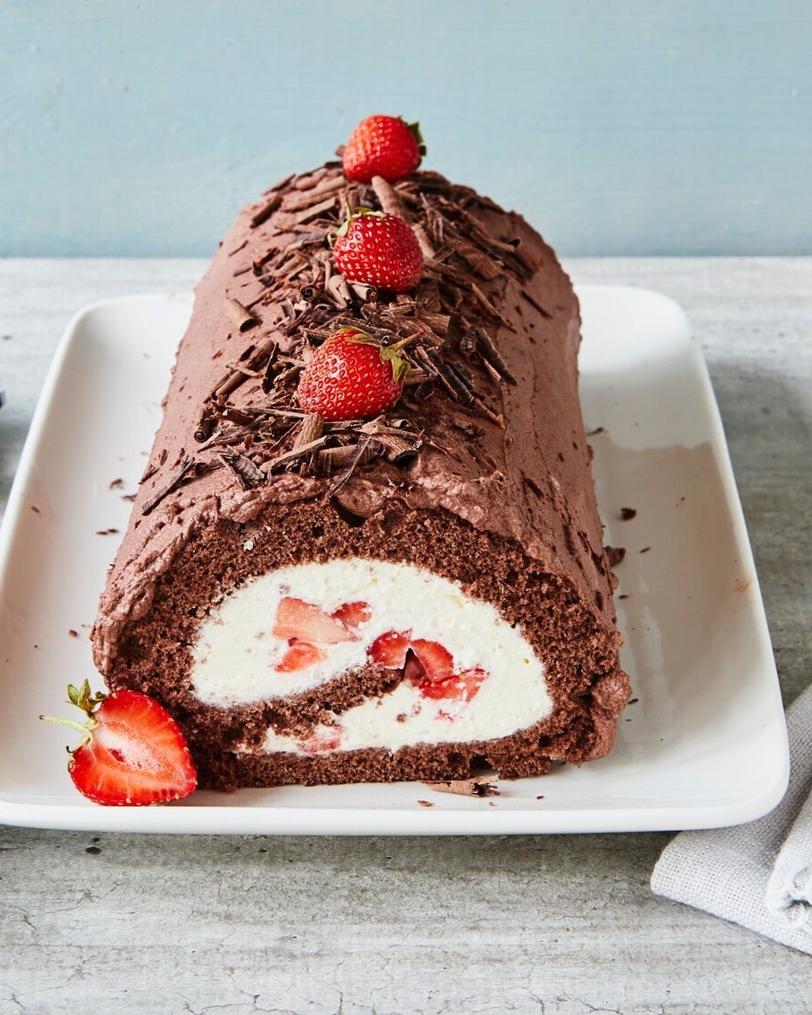 Chocolate Sponge Roll with Strawberries and Cream