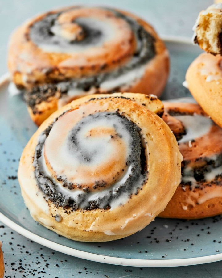 Fluffy Poppy Seed Rolls with Marzipan Filling