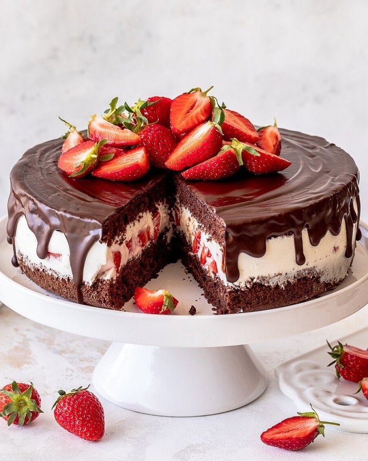 Strawberry Chocolate Drip Cake with Yogurt Cream