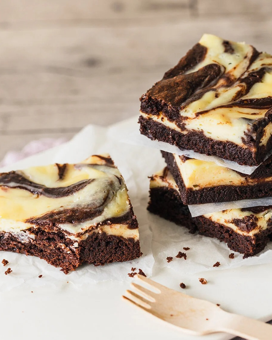 Chocolate Cheesecake Swirl Brownies
