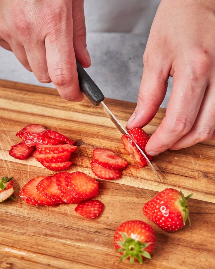 Healthy Crispy Homemade Dried Strawberry Chips