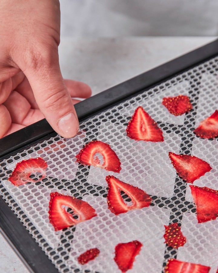Healthy Crispy Homemade Dried Strawberry Chips