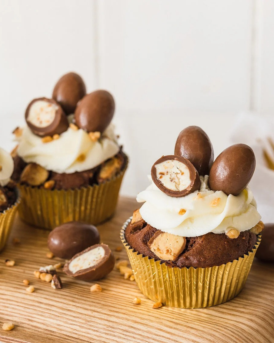 Delicious Schokobons Cupcakes with Mascarpone Frosting