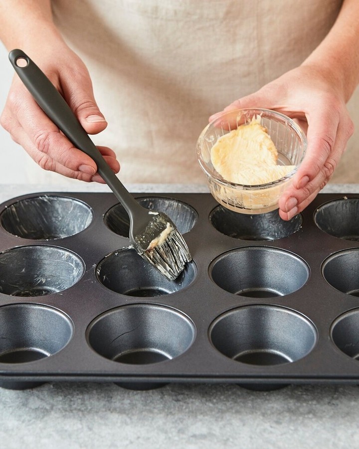 German Cheesecake Muffins Without Crust