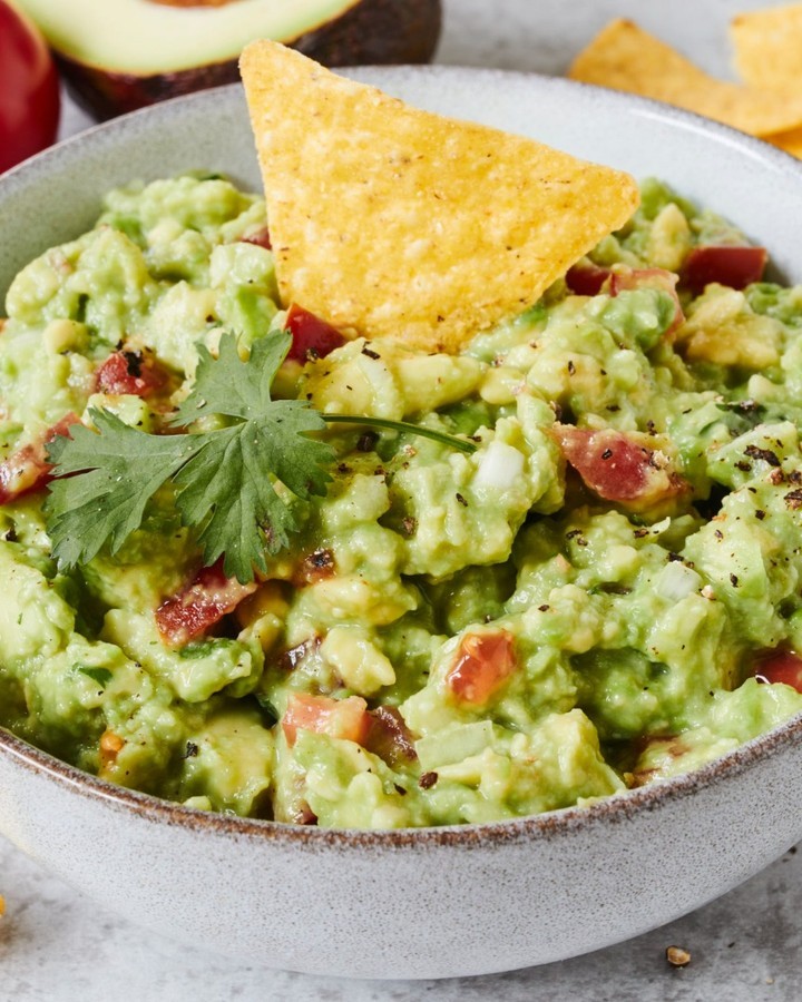 Fresh Guacamole Dip with Tomatoes and Lime