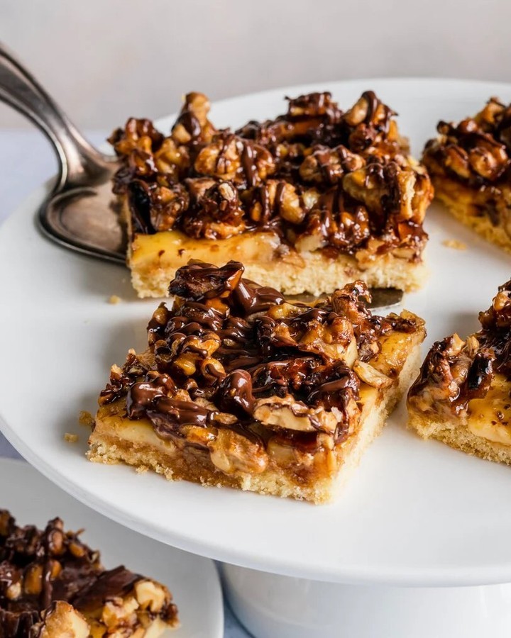 German Candied Walnut Chocolate Pudding Cake