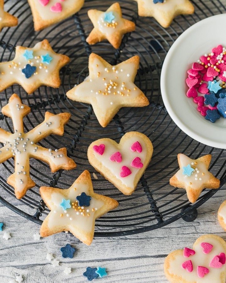 Classic German Butter Cookies for Any Season