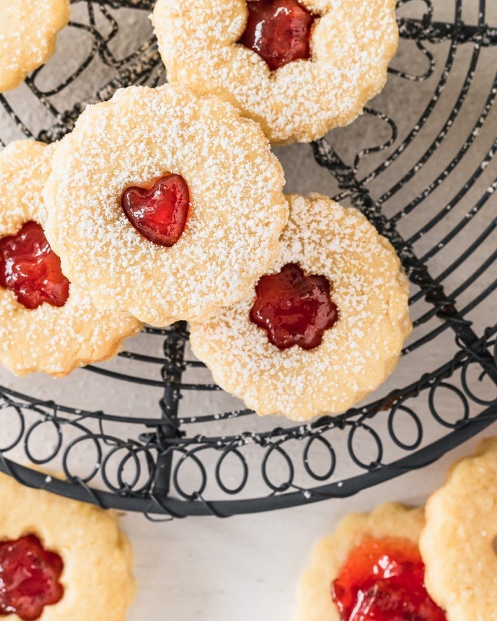 Traditional German Jam-Filled Christmas Cookies