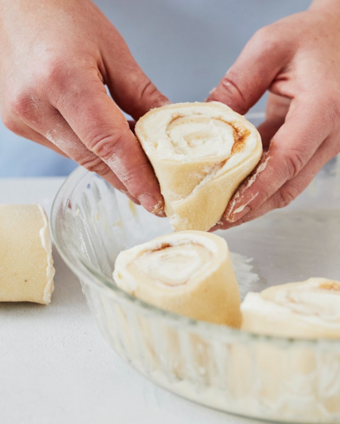 Fluffy Cheesecake Rolls with Cinnamon Cream Filling