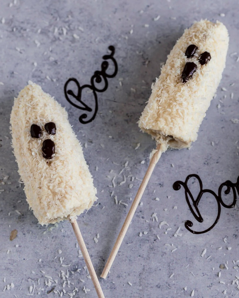 Spooky Banana Ghosts for Halloween Party