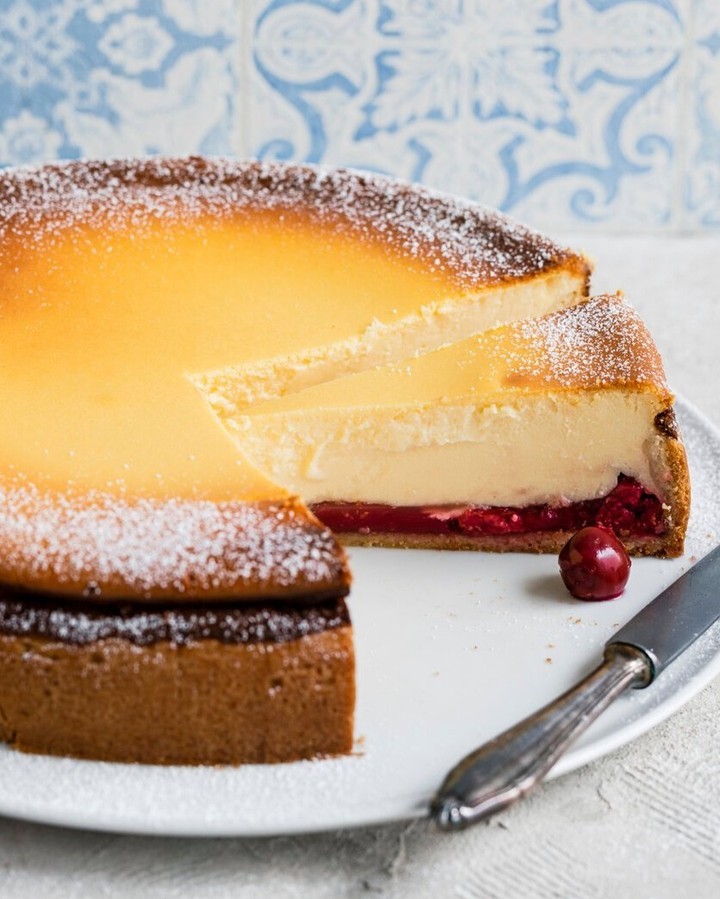 German Cherry Cheesecake with Shortcrust Pastry