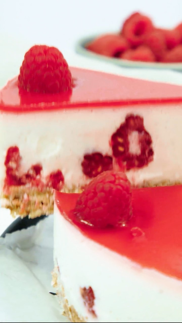 No-Bake Raspberry Yogurt Cake