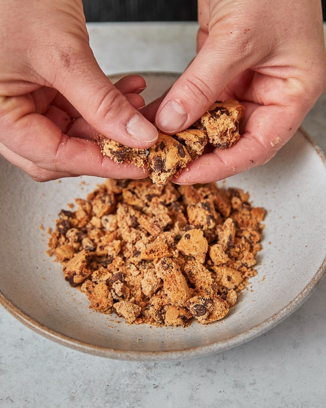 No Bake Mascarpone Cookie Cream Dessert