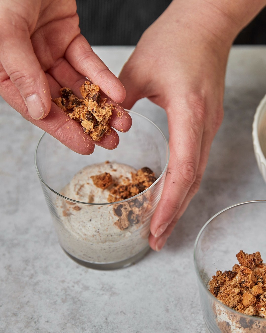 No Bake Mascarpone Cookie Cream Dessert