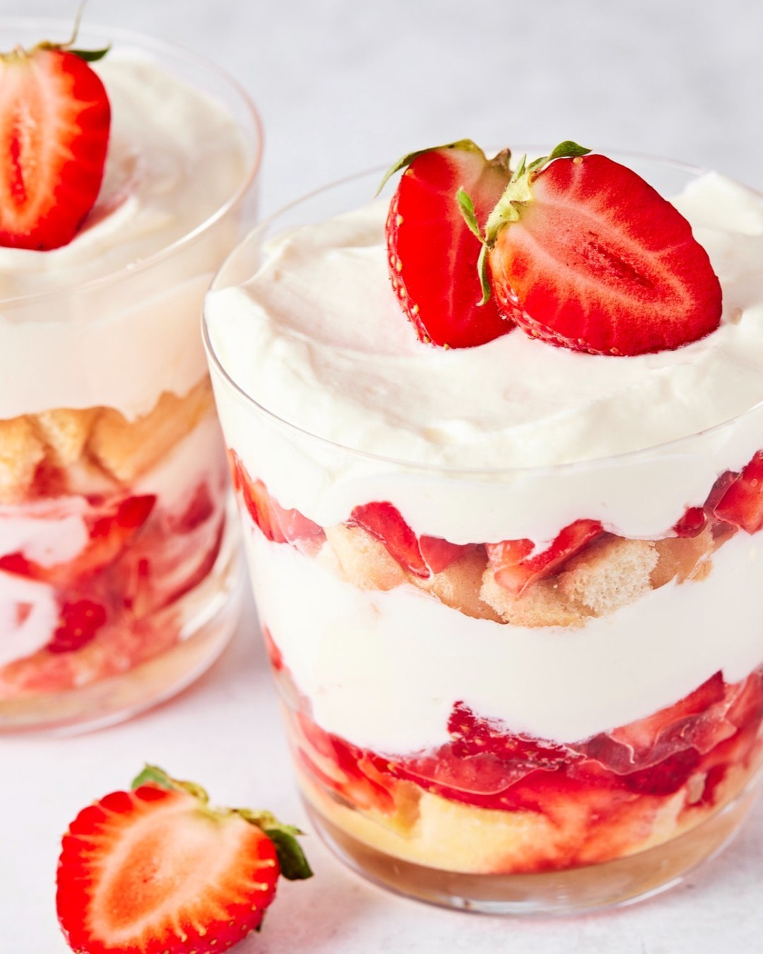 Easy Strawberry Mascarpone Tiramisu in Glasses
