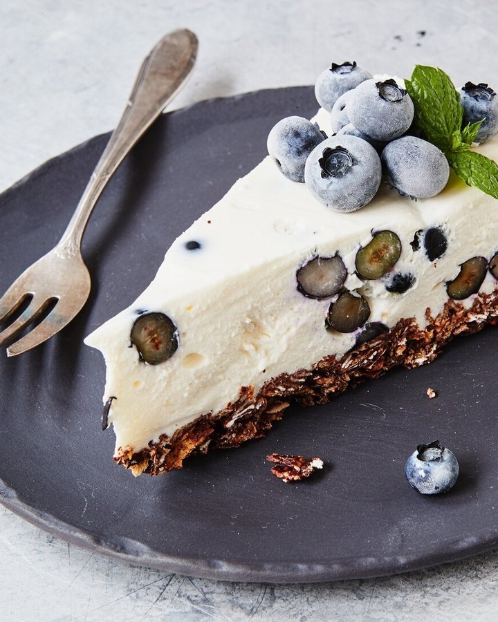 No-Bake Blueberry Mascarpone Cake