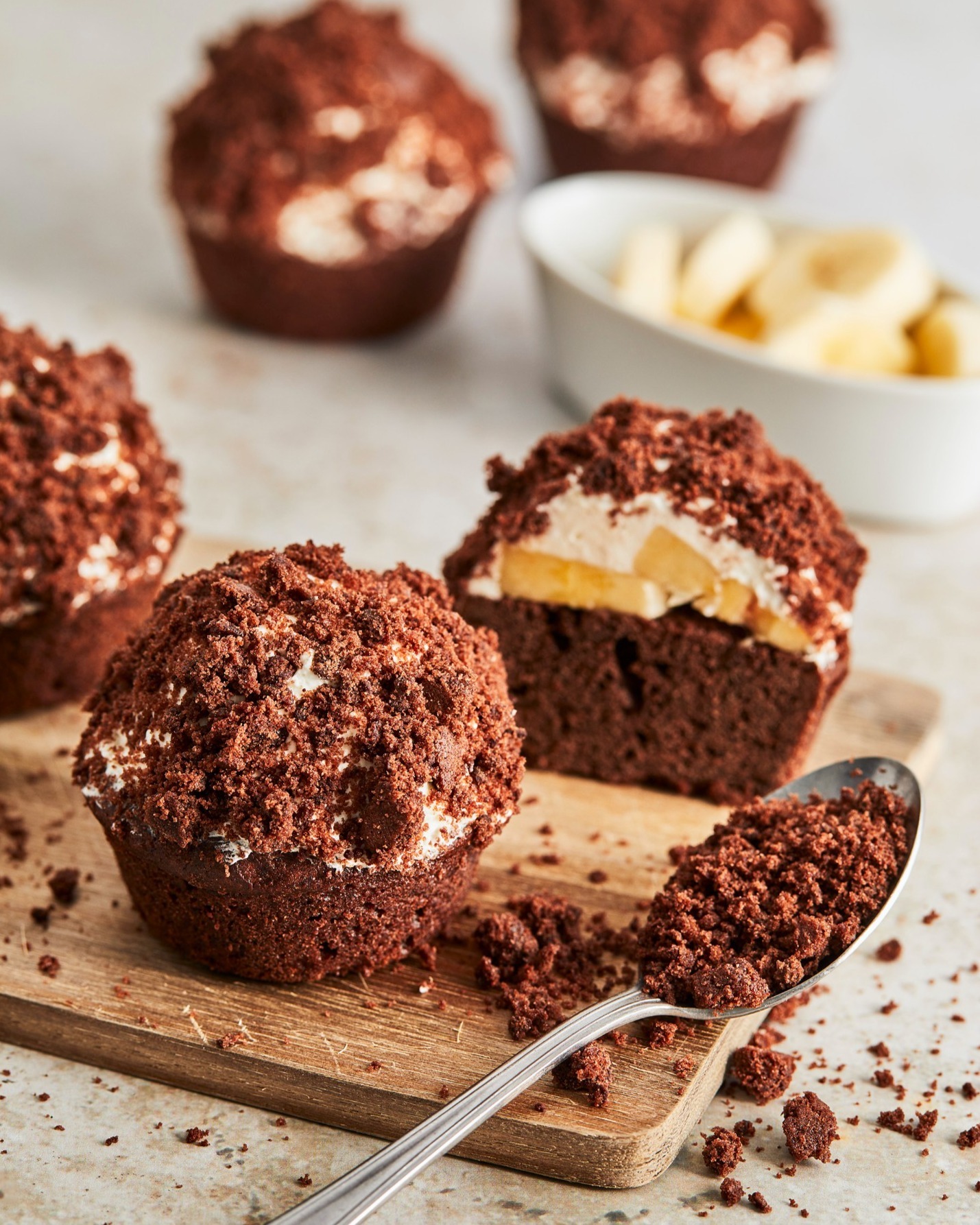 Chocolate Crumb Banana Cream Muffins