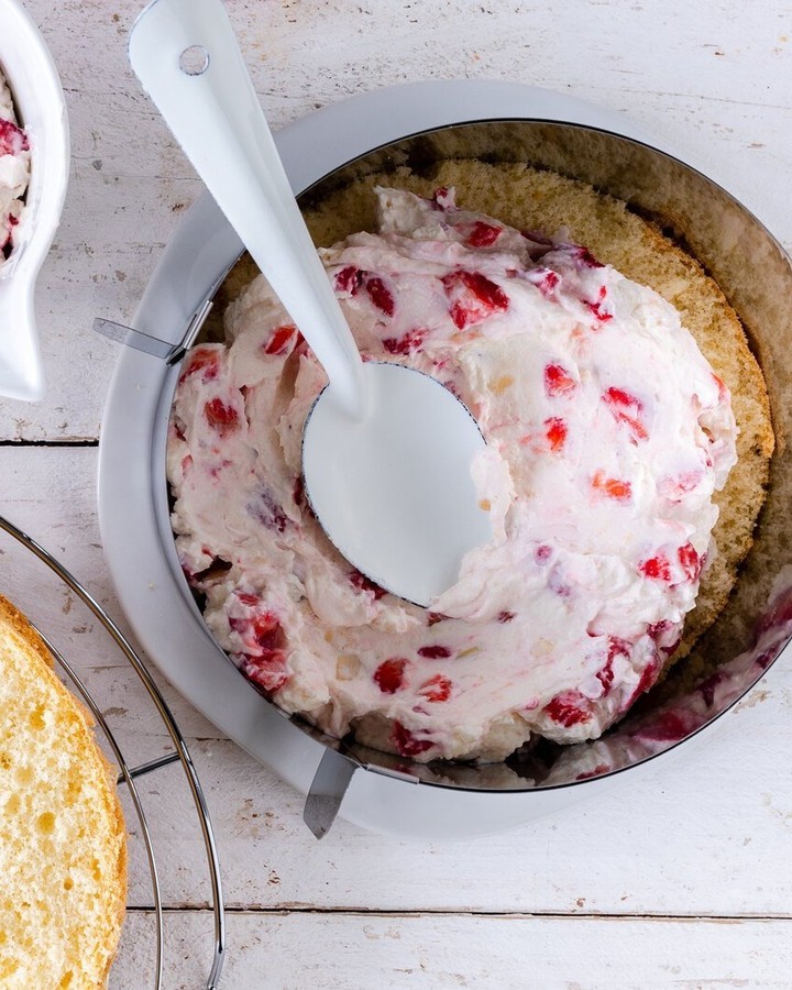 Strawberry Raffaello Cream Cake