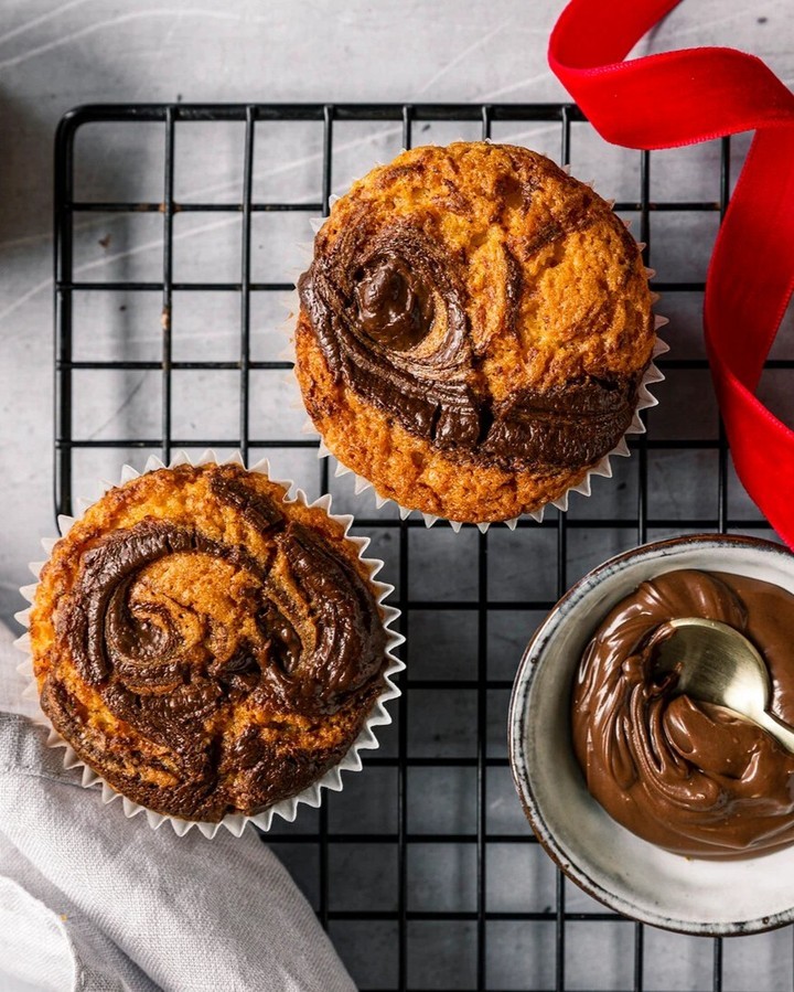 Easy Nutella Swirl Muffins