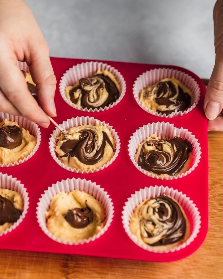 Easy Nutella Swirl Muffins